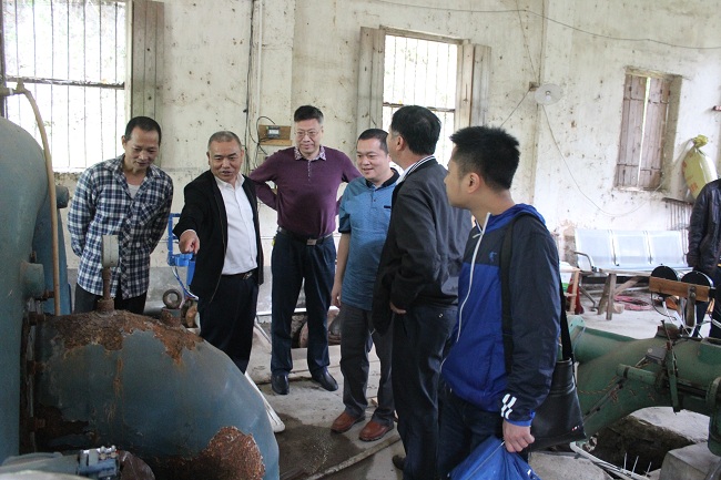 周耀坤强调,长沙镇一定要高度重视防汛工作,从严从实抓好工作落实