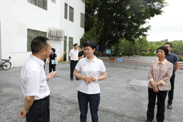 05.12 钟秀堂率队督导检查强降雨防御工作(1).JPG