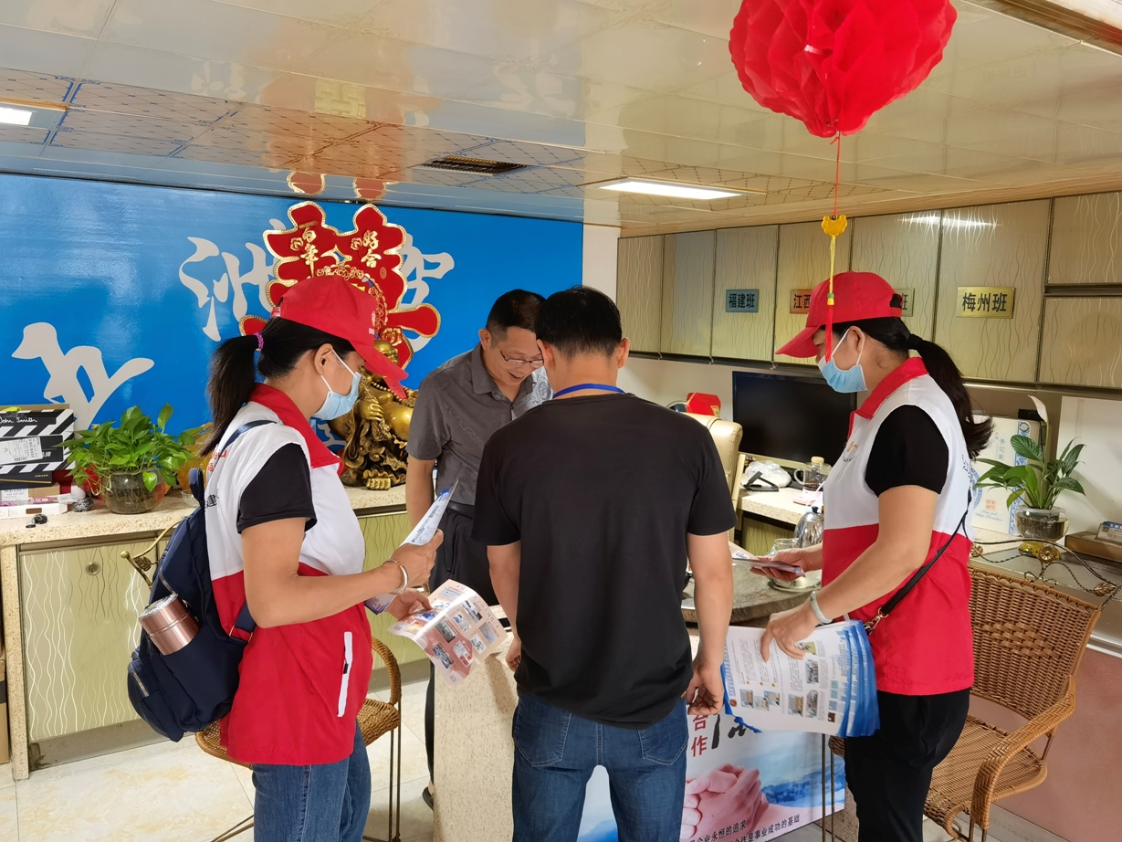 梅江区建设系统开展“反诈”、“天燃气安全”、“消防安全”等宣传志愿服务行动2.jpg