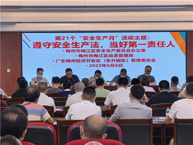 ebf32dea2a02b68e685844ae8e8d6d3.jpg
